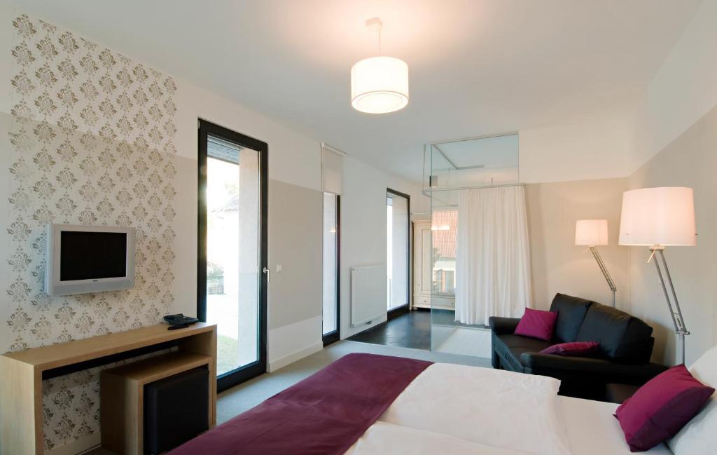 Hotel Zur Schonenburg Schönberg am Kamp المظهر الخارجي الصورة