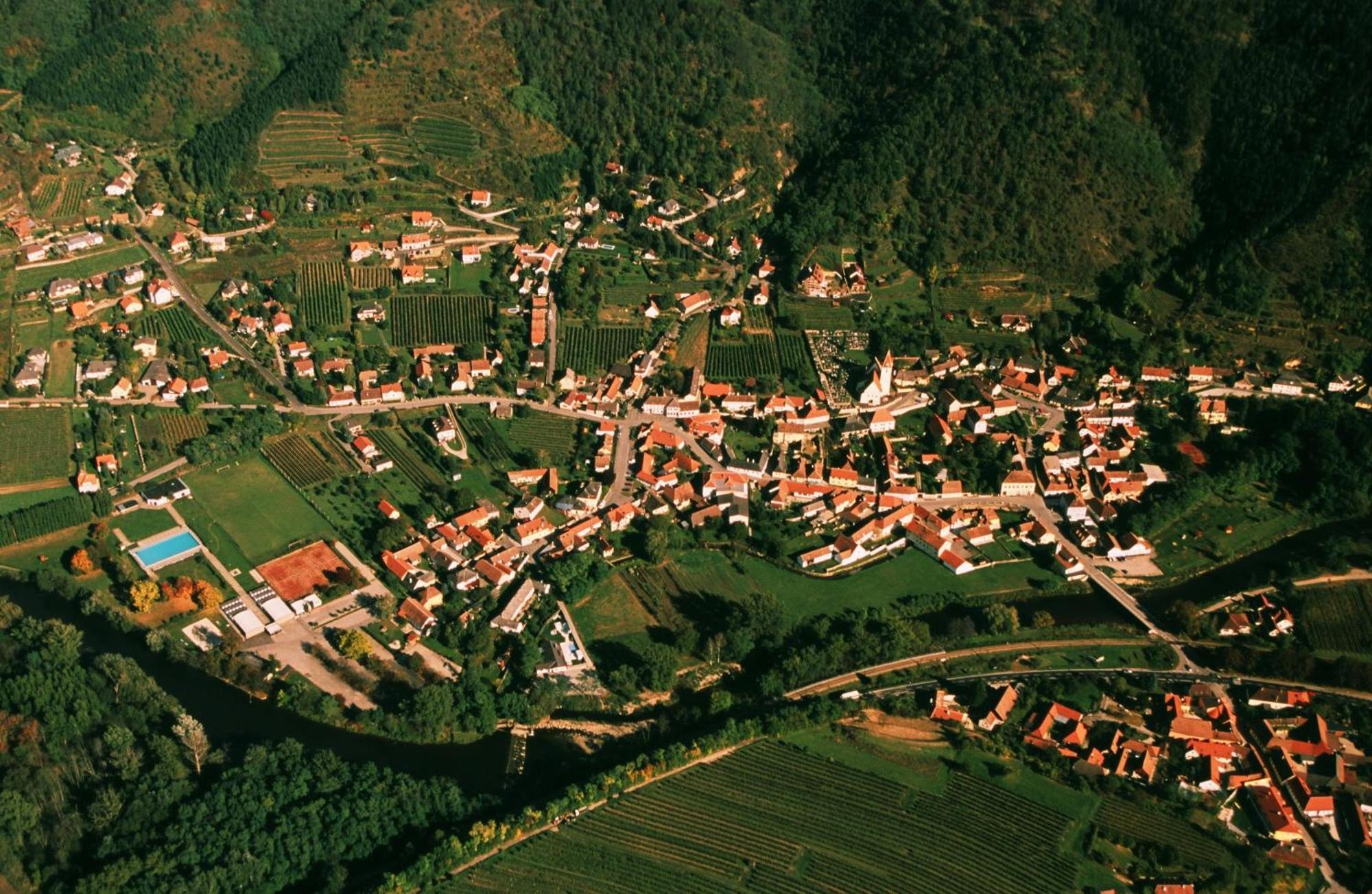 Hotel Zur Schonenburg Schönberg am Kamp المظهر الخارجي الصورة
